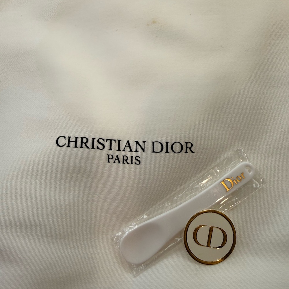Christian Dior Ceramic Spoon Pendant - Dior Prestige - Applicator - Brand New